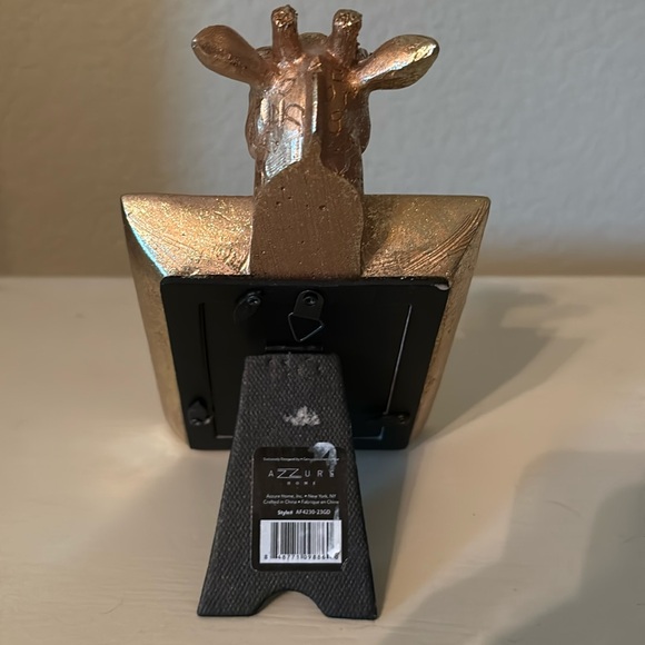 Gold table top frame - Picture 3 of 6